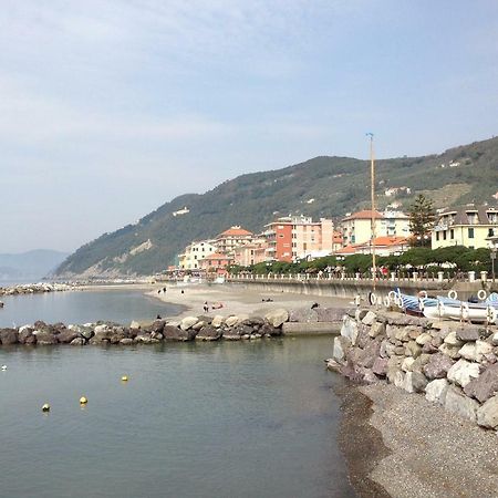 Bed and Breakfast Il Nido Della Rondine Leivi Экстерьер фото