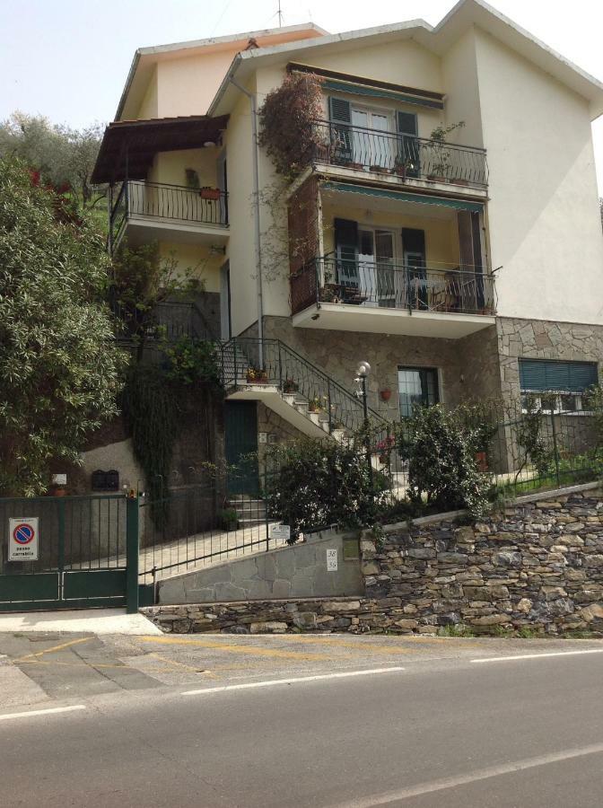 Bed and Breakfast Il Nido Della Rondine Leivi Экстерьер фото